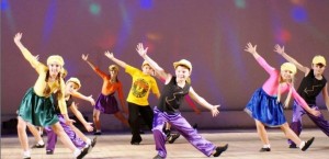 Мастер-класс по танцам «Вперед молодежь!»