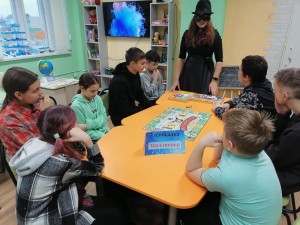 Вечер настольных игр «Уно», «Мафия», «Миллионер», «Кто я?»