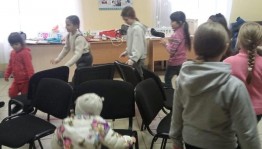 Развлекательная программа «Путешествие в Дедморозовку»