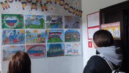 Выставка детского рисунка« Моя Родина-Россия»