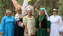 Фольклорные посиделки «Бабье лето на дворе»
