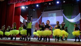 Праздничный концерт, приуроченный к Международному Дню матери «Всем матерям посвящается»