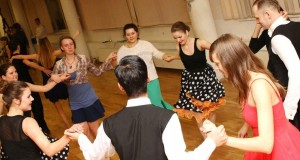 Музыкальный час «Песни века»