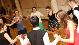 Музыкальный час «Песни века»