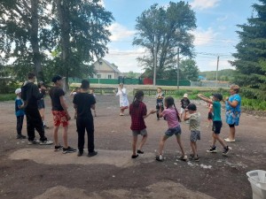 «Делай, как я» - подвижная игра