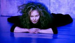 В стране чудес. Алиса Олейник