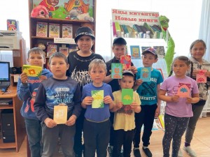Книжная выставка «Знакомьтесь – новые книги»