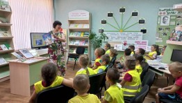 Познавательный час «Что мы знаем о дельфинах и китах?