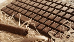 Фотоконкурс к Всемирному дню шоколада «Я, вся в шоколаде»