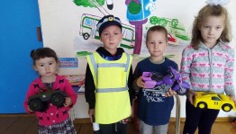 Познавательная игра «У светофора нет каникул»