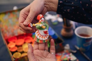 Мастер–класс «Дымковская игрушка»