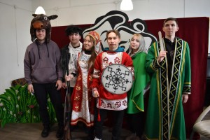 «Тайны закулисья»