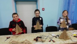 Выставка «Новогодняя игрушка – веселушка»