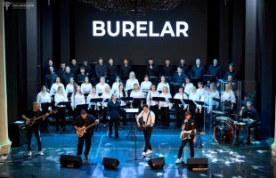 Энергетика рока и благородство хора: В Уфе группа «Бүреләр» выступила с Хоровой капеллой Башкортостана