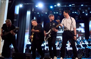 Энергетика рока и благородство хора: В Уфе группа «Бүреләр» выступила с Хоровой капеллой Башкортостана