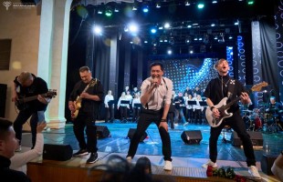 Энергетика рока и благородство хора: В Уфе группа «Бүреләр» выступила с Хоровой капеллой Башкортостана