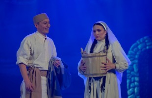 Национальный молодежный театр представил премьеру притчи “Акмулла”