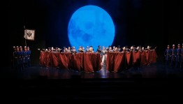 Уфимский ансамбль «Мирас» завершает плодотворный сезон грандиозным шоу