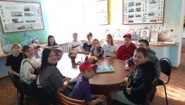 Музыкально-патриотический вечер «Мир, ты хочешь быть счастливым?»