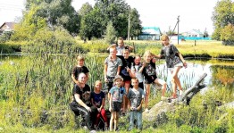 Выставка любительских фотографий «Край родной, навек любимый»