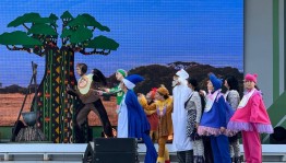 Фрагмент мюзикла «Айболит и Бармалей» открыл культурную програму фестиваля «Айда/Әйҙә играть» в Уфе