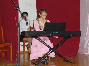 Проведение школьного конкурса на лучшее исполнение этюда, к 50-летию ДШИ с. Н-Березовка.