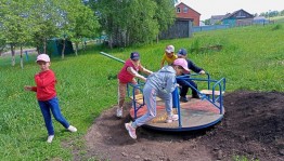 Театрализованное представление ко Дню защиты детей «Дети – цветы жизни»
