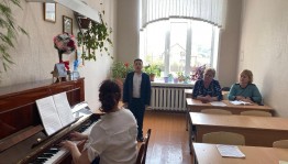 Открытый урок на тему:<<Работа над правильным дыханием и звукоизвлечением во время пения>>
