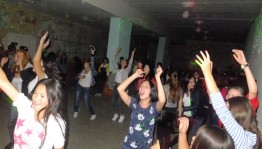 Дискотека «Зажигай»