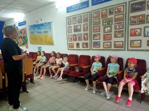 Познавательный час «Выбор профессии - дело серьезное»
