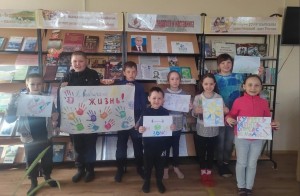 Выставка-обсуждение «Здоровье сгубишь – новое не купишь»