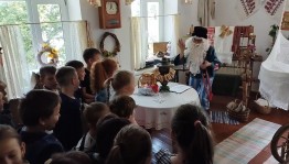 Игра-представление «Угости Домового»