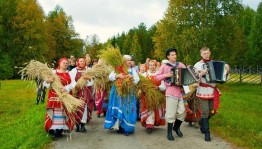 Традиционные ритуалы провожания осени в духе русской культуры