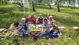 Экскурсия «Нас старость дома не застанет»