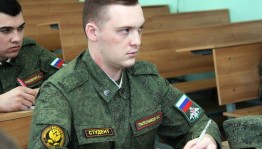 «Стоит на страже Родины солдат»