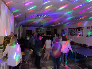 Развлекательно-танцевальная программа «Веселая тусовочка»