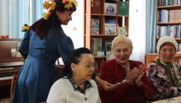 Праздничная посиделка «Года не беда!»