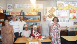 Литературно- поэтический час «Я помню руки матери моей»