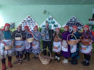 Праздничный вечер ко Дню Матери «Вспомним ту женщину, чье имя Мать!»