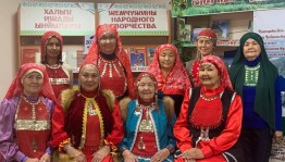 Праздничное заседание клуба «Күңел утрауы»