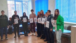 Новогодний литературный десант «Давайте верить в чудеса!»