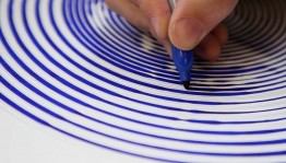 Творческое занятие «Спироглифы»