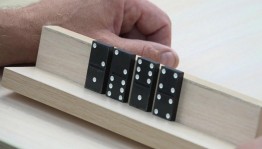 Турнир по домино «Погремим костями»