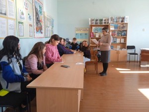 Познавательно–игровая программа«Цвети, республика моя!»