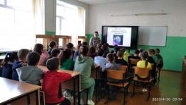 Познавательная программа «С указкой по жизни»