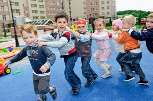 Подвижные игры «За компьютер не садись, а на улице резвись»