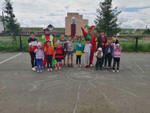Конкурс рисунков на асфальте «Лето, ах лето !»