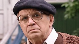 Книжная выставка «При жизни признан и любим: Лев Дуров»