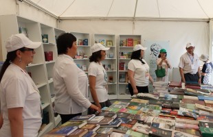 На Международной ярмарке «Китап-байрам» работала выставка «Писатели Башкортостана»