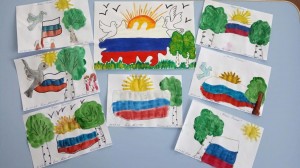 Выставка рисунков на тему государственного флага